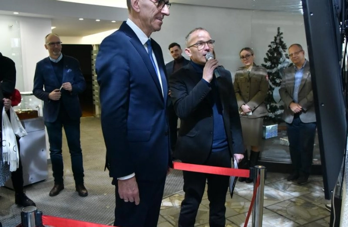 {W olsztyńskim Planetarium pojawił się nowy przyrząd.}